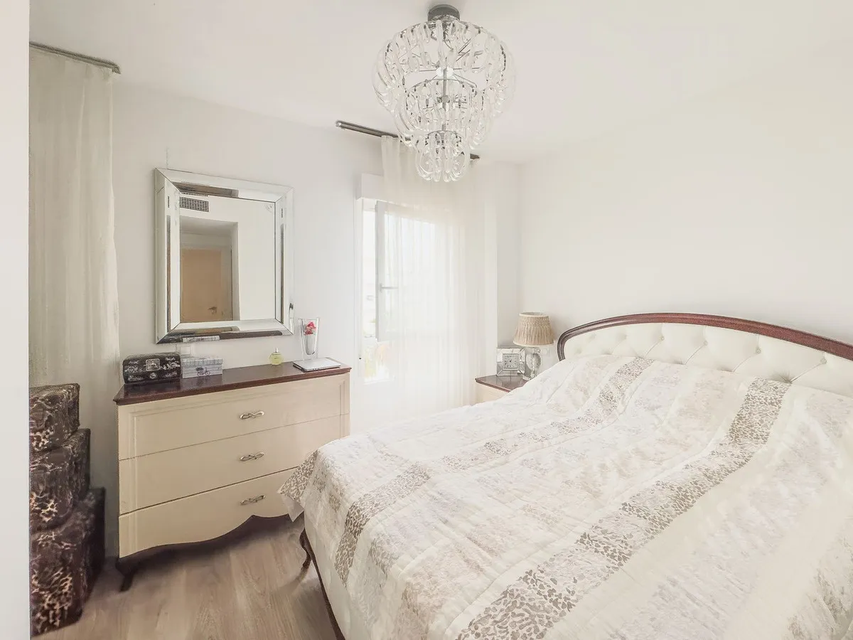 d02d605d-fc33-4f2a-91d3-dfe7880a965f