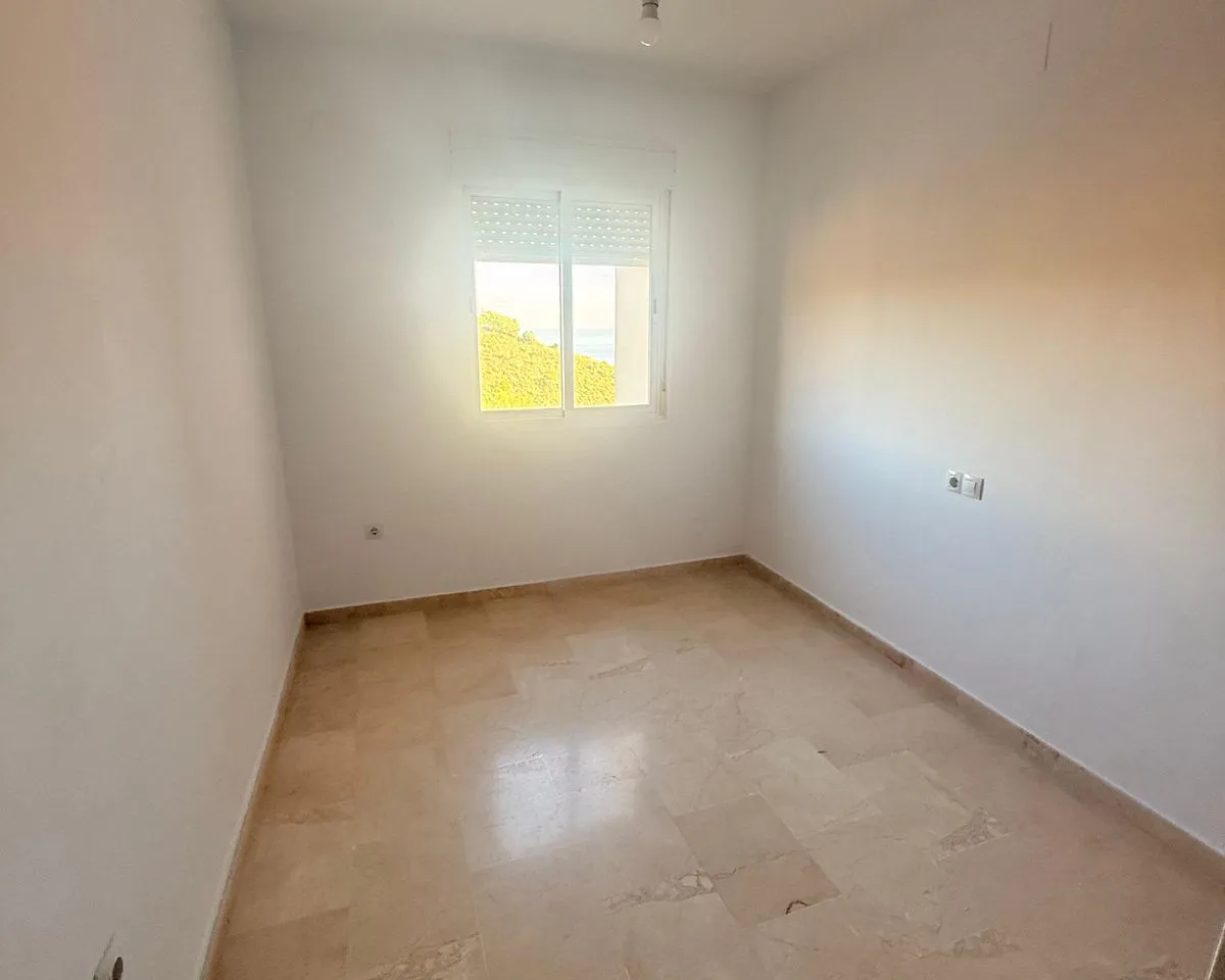 3ff5ee8e-5eca-4295-9a7a-1e698111fbef