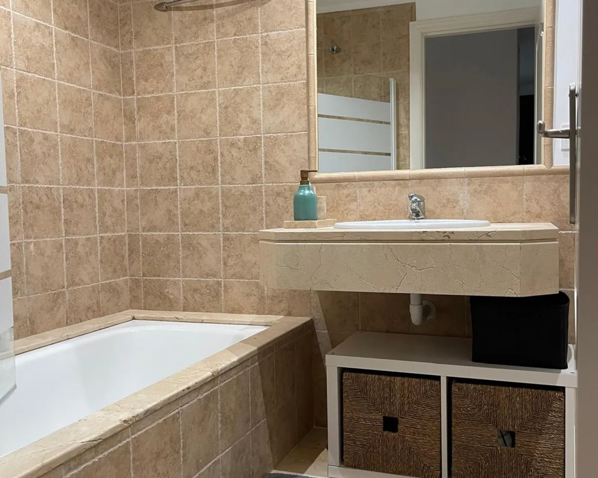 73bee829-8d1a-4a49-a6ed-e9ec2add41c1