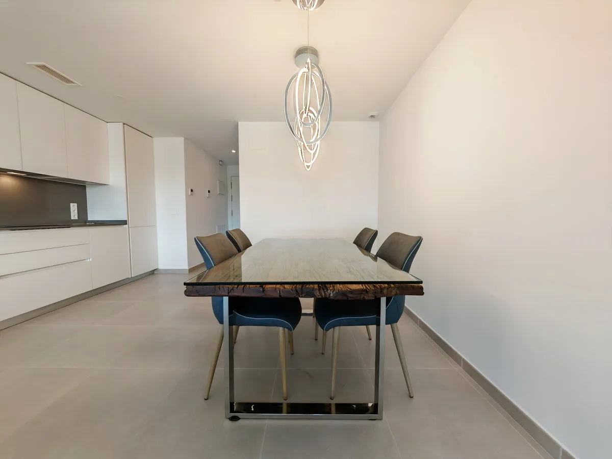 21a0692e-1382-4a02-b513-c0ffd13415f0