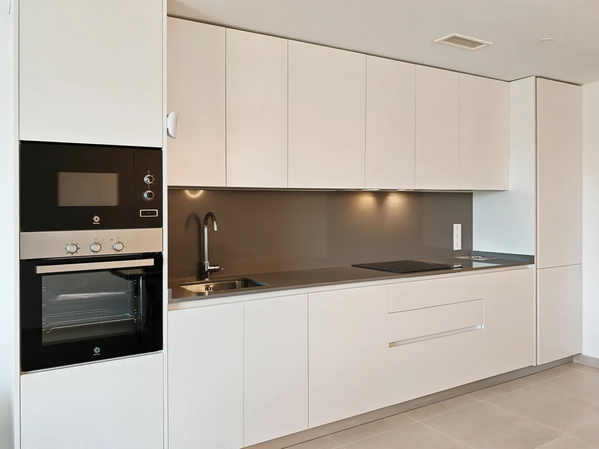 6b64fc7d-b7c8-4c18-8acd-e6ba854c43ba