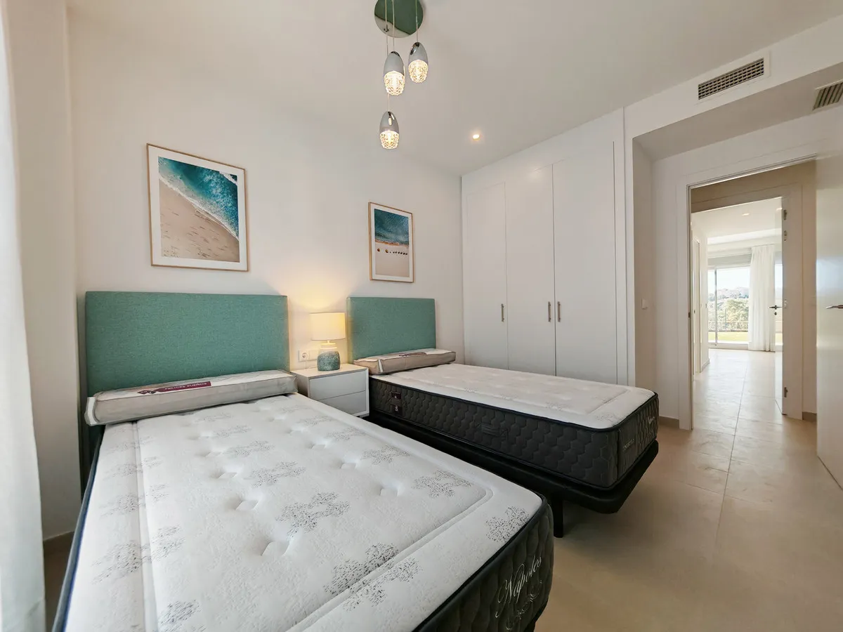 bc9f3a04-61eb-41e8-92ba-969a32bb0fe2