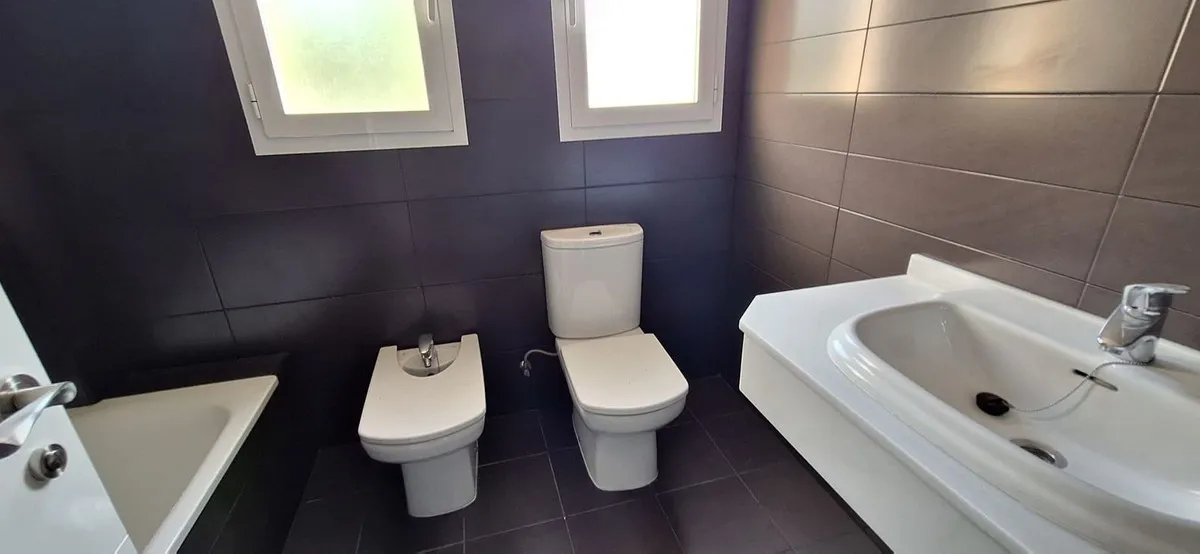 9b37c424-3b6d-43ba-a372-2b37f0b01002