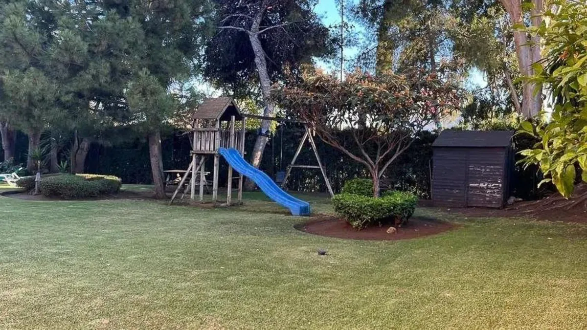 a30222f7-4c51-400d-b45d-3482176c7f11