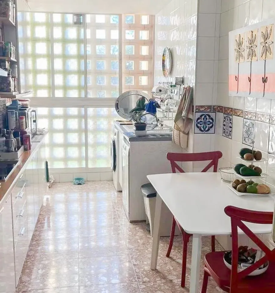 a9f997f5-62fb-492e-a2c6-e52c5be44e16