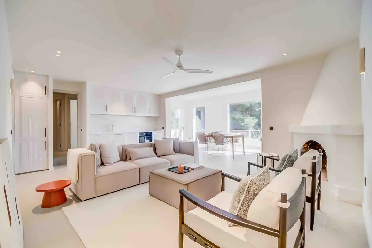 00d9d783-c59d-4a99-9fe8-1e6e2cb8af59