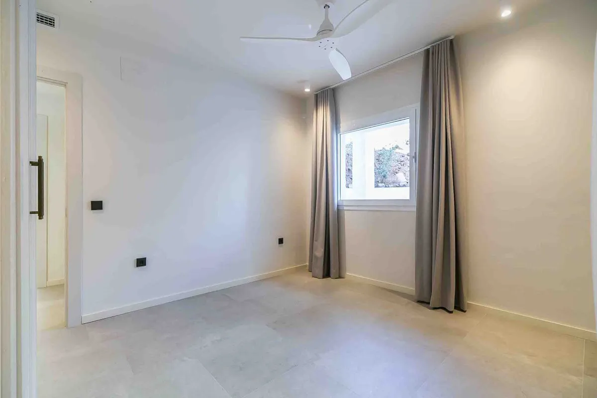 747c9ee3-43d8-4efd-a28d-7603f5fdd9f9