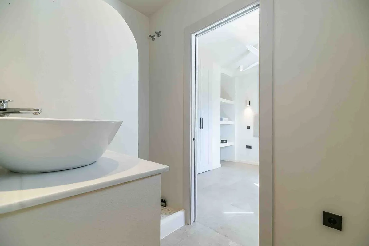 a2b62c46-8a48-4ecd-9af6-a72e98a035de