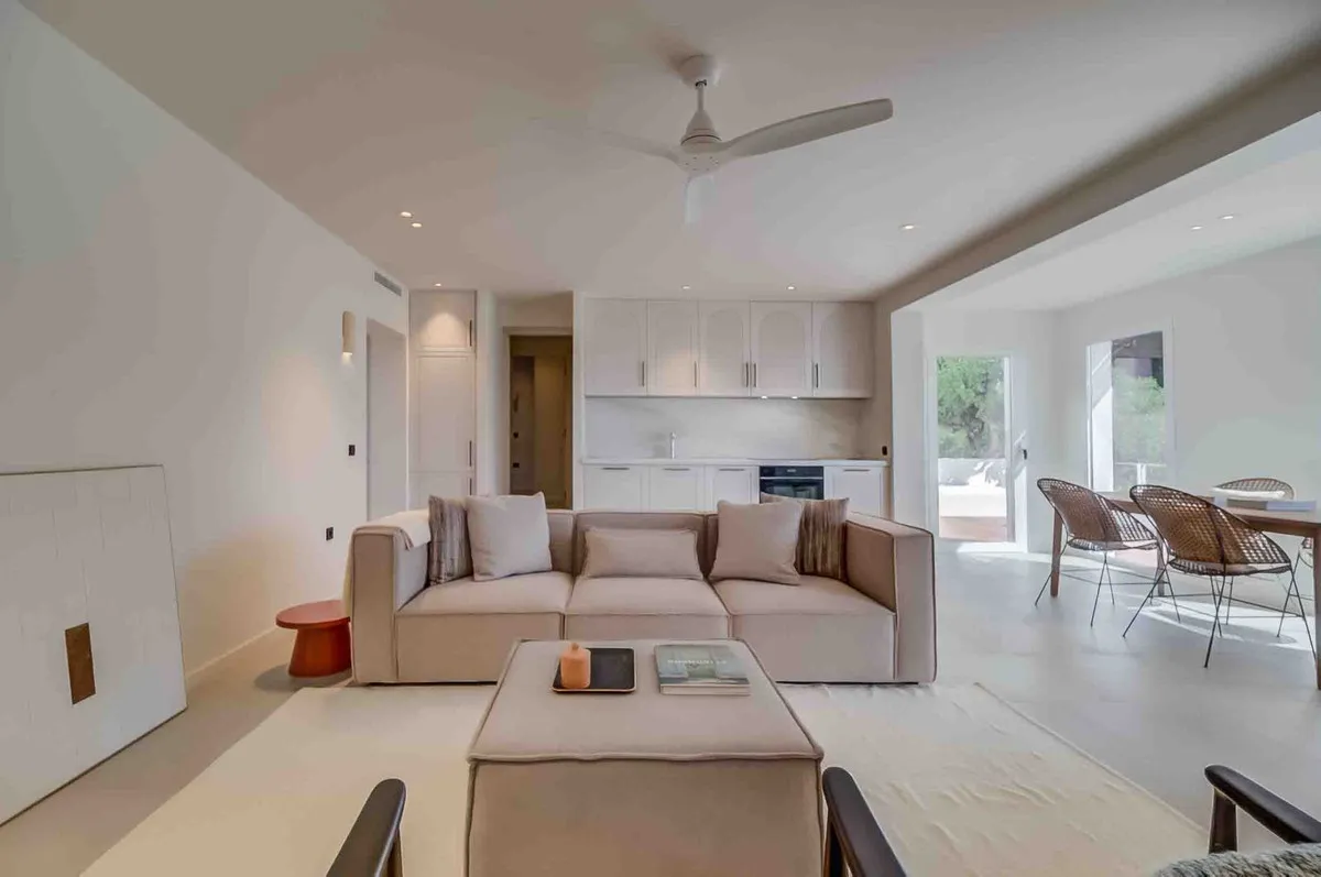 eb0ca02d-b926-4f76-8ec6-54ed8ff14edd