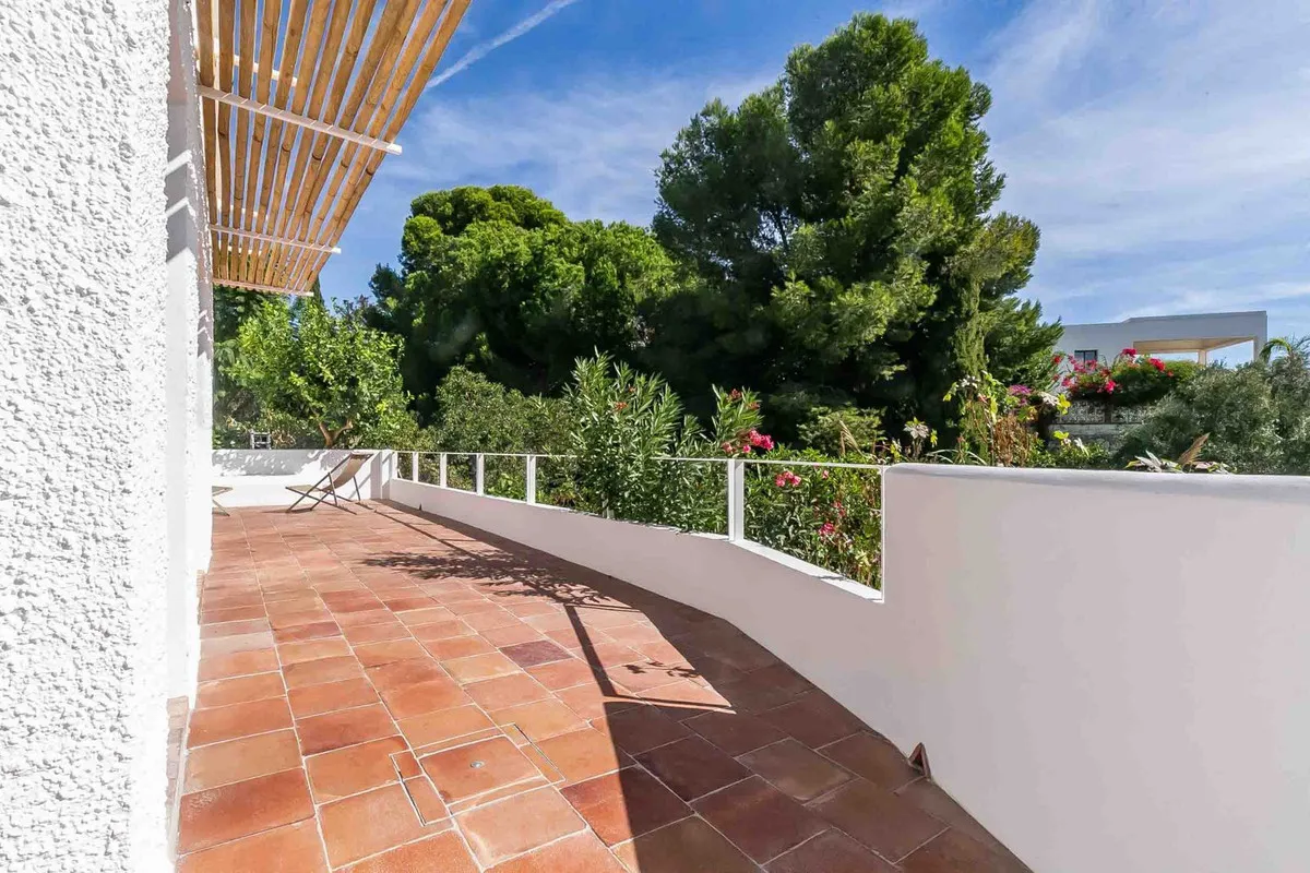 eed7d953-ab26-4abc-87b1-a2d357fe38c9