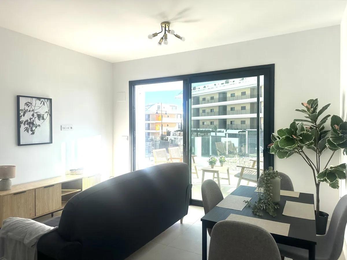 a369fae7-e5cc-43af-9e28-0c177353ea2a