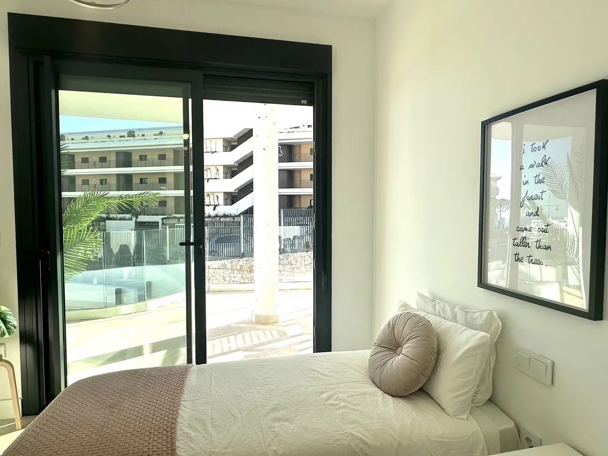 e1883450-292d-41a8-b4c5-7840b2e1fb62