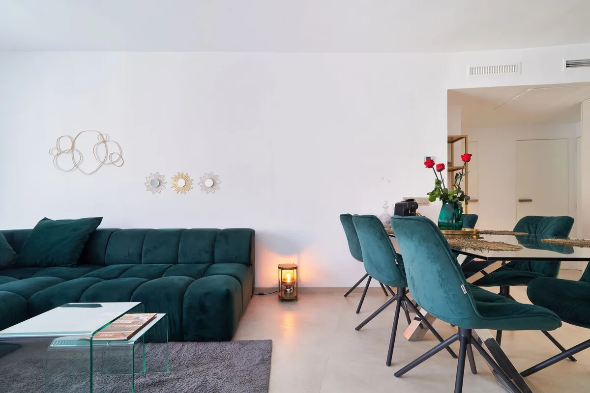 23485767-7eb5-4c72-b4d6-f39fa4171dad