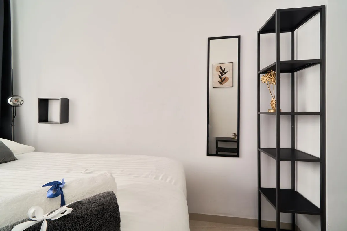 7937b0fb-7788-43fd-8348-387afb80a2e9