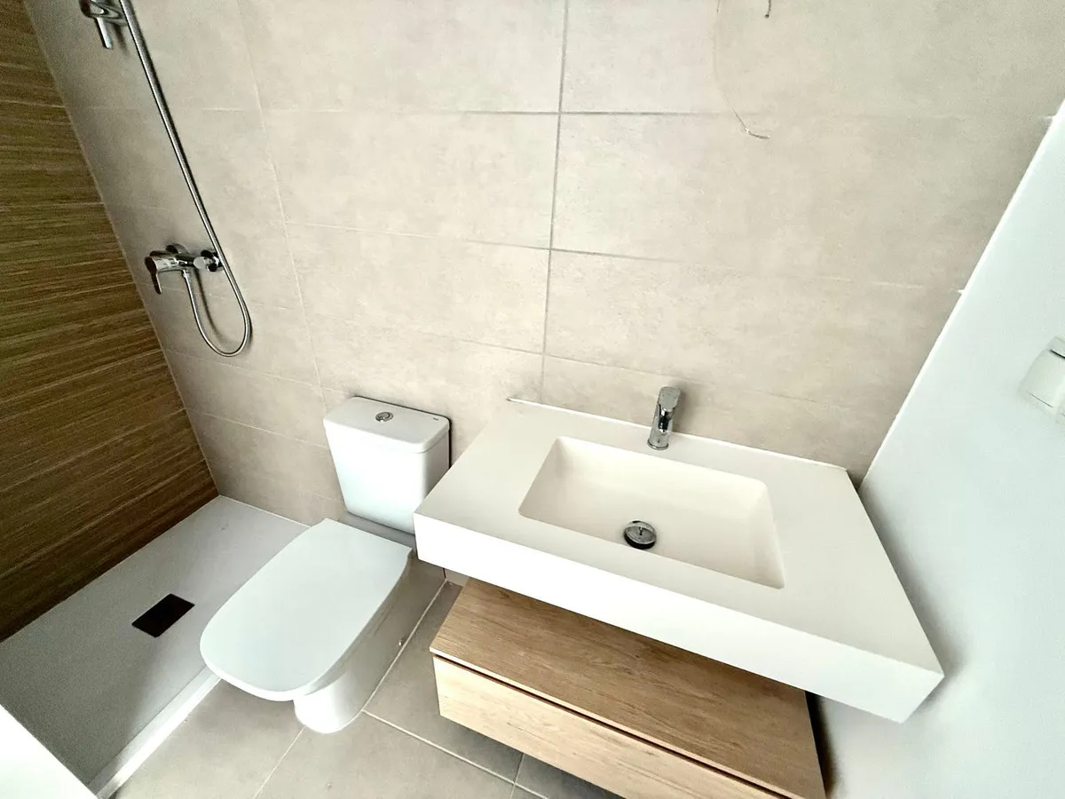 ab35b21c-3843-4c00-a48e-b010c787e1d4