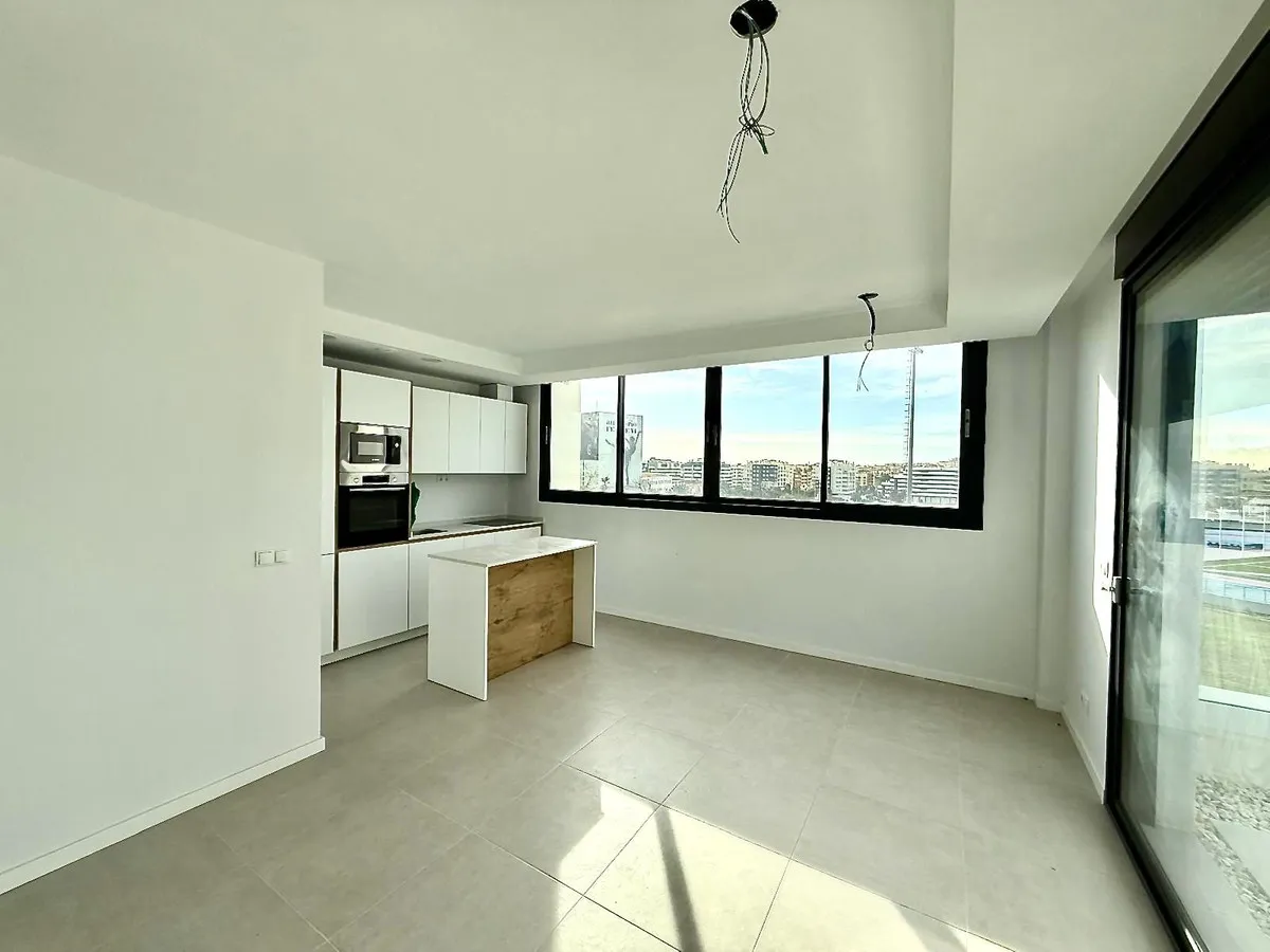 d206b51f-d070-4ef4-957b-8cb124983c5e