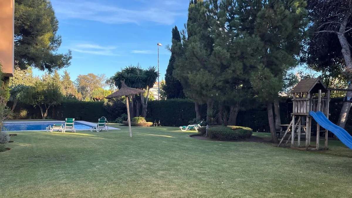 34c2df48-fddc-4648-9e8d-d0ad659192db