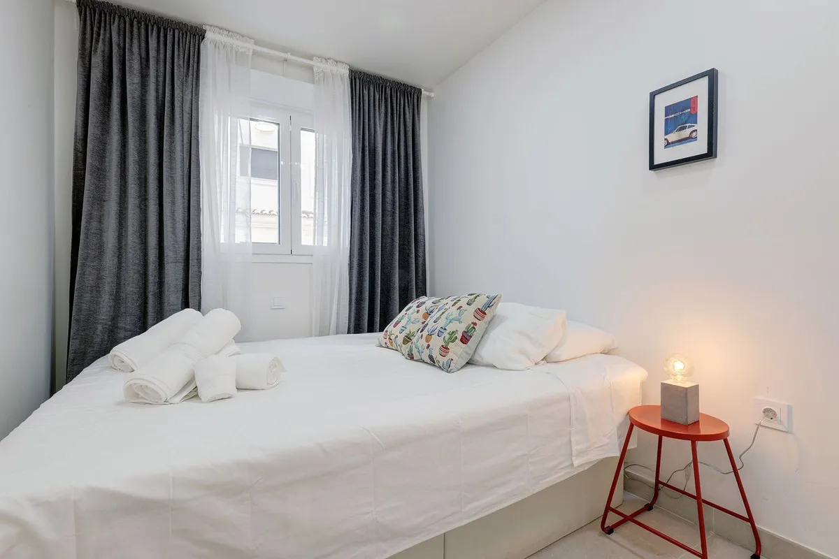 9bcab3af-68ed-4ffb-be99-a585043f5979