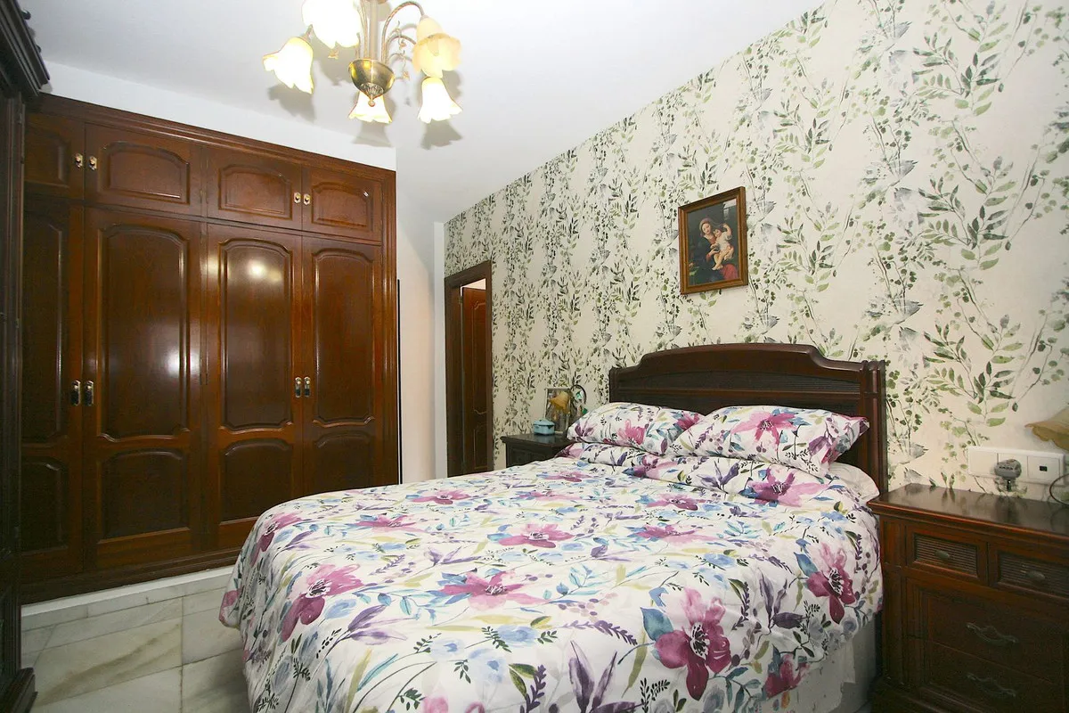 573fa317-f276-4dba-97f4-a212ef4180f0