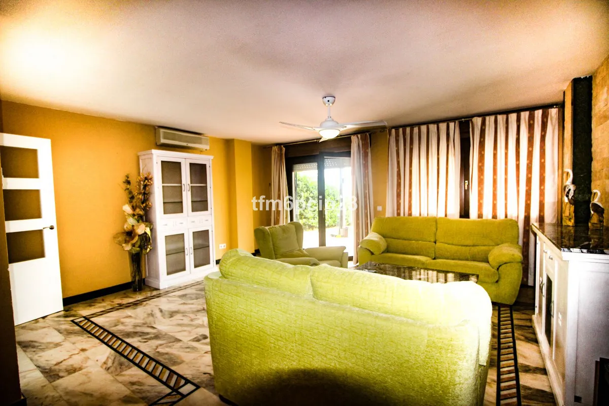 6b8a9bbb-c2d4-42ac-8e5f-18dbd8bee380