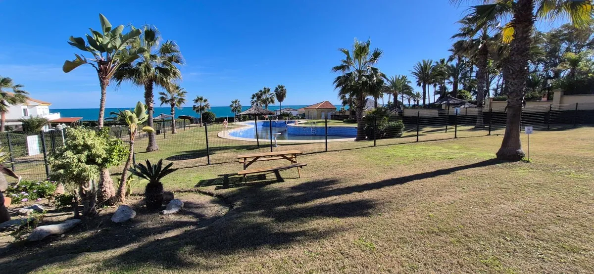 09d978c5-9721-4066-81c1-cf6cc5a99f81