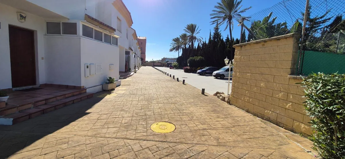 1dfe576c-8d02-4705-a303-9dc8849b9e05