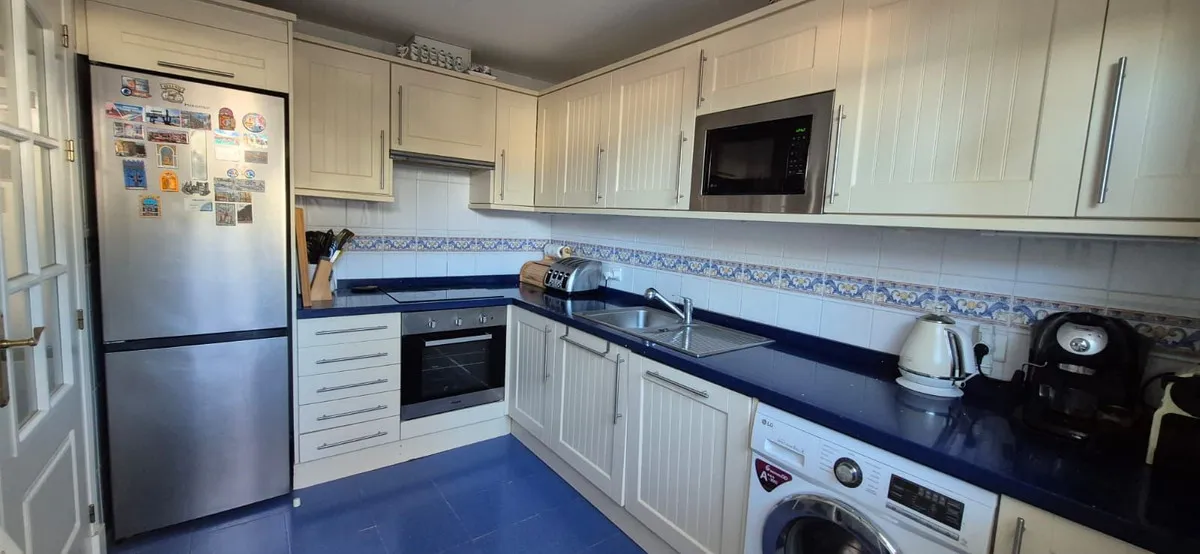 b3655f95-58ed-41c3-8c0b-172253b52267