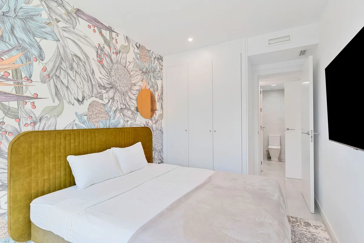 594c52e7-0d87-4d33-a628-866625a26853