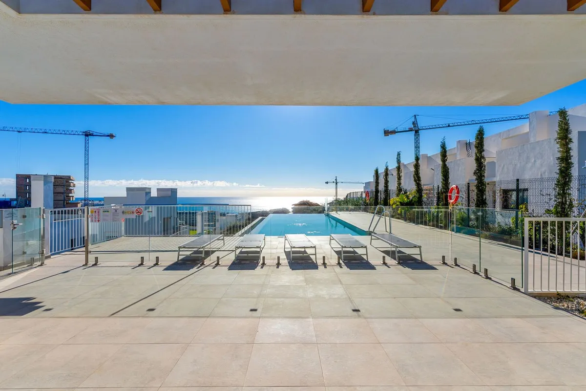 f328719c-a6c3-40a5-b59a-26b3cda2379e