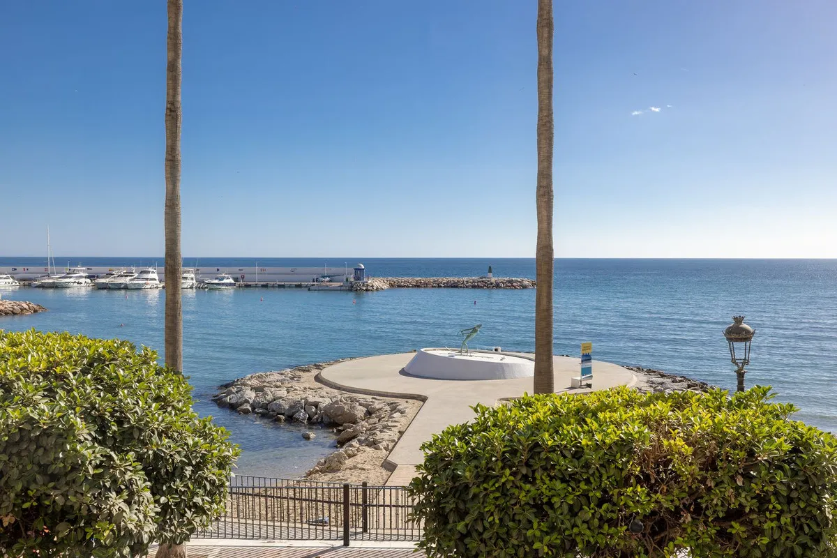 2e26956d-2d2f-4948-bd9b-4029f615783a