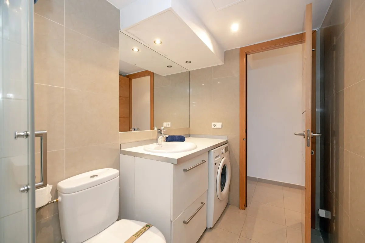 3aaa2b4c-2411-48aa-b3cb-7486f939ec0d