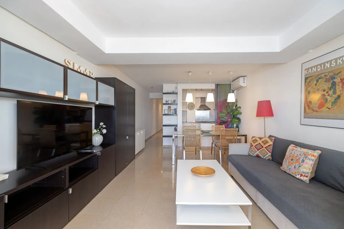 d4c5e73e-699b-445b-8df5-af33bdfc7b3b