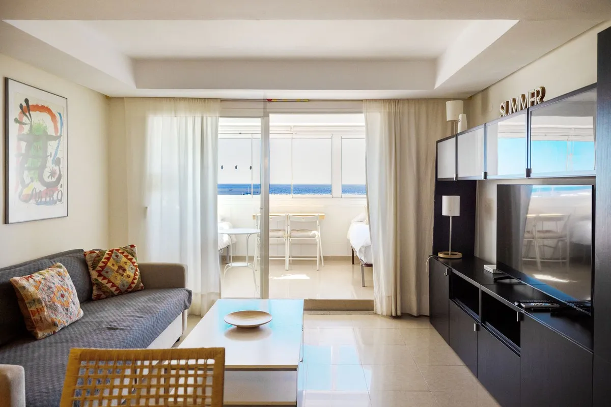 eb963f15-8795-4065-9717-b90538b3098b