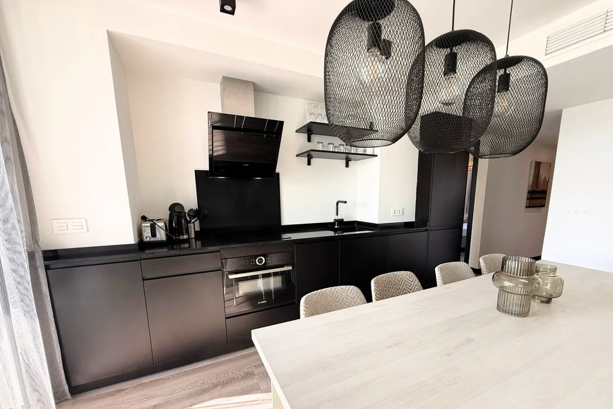 84ea8a3d-0b26-451a-b96a-cc72894f87ec