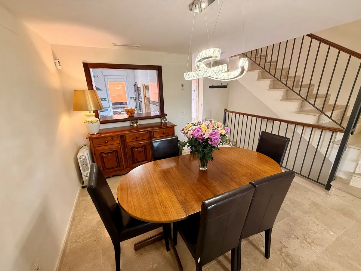 4e5d55ed-7645-4050-bd9f-c6148600847f