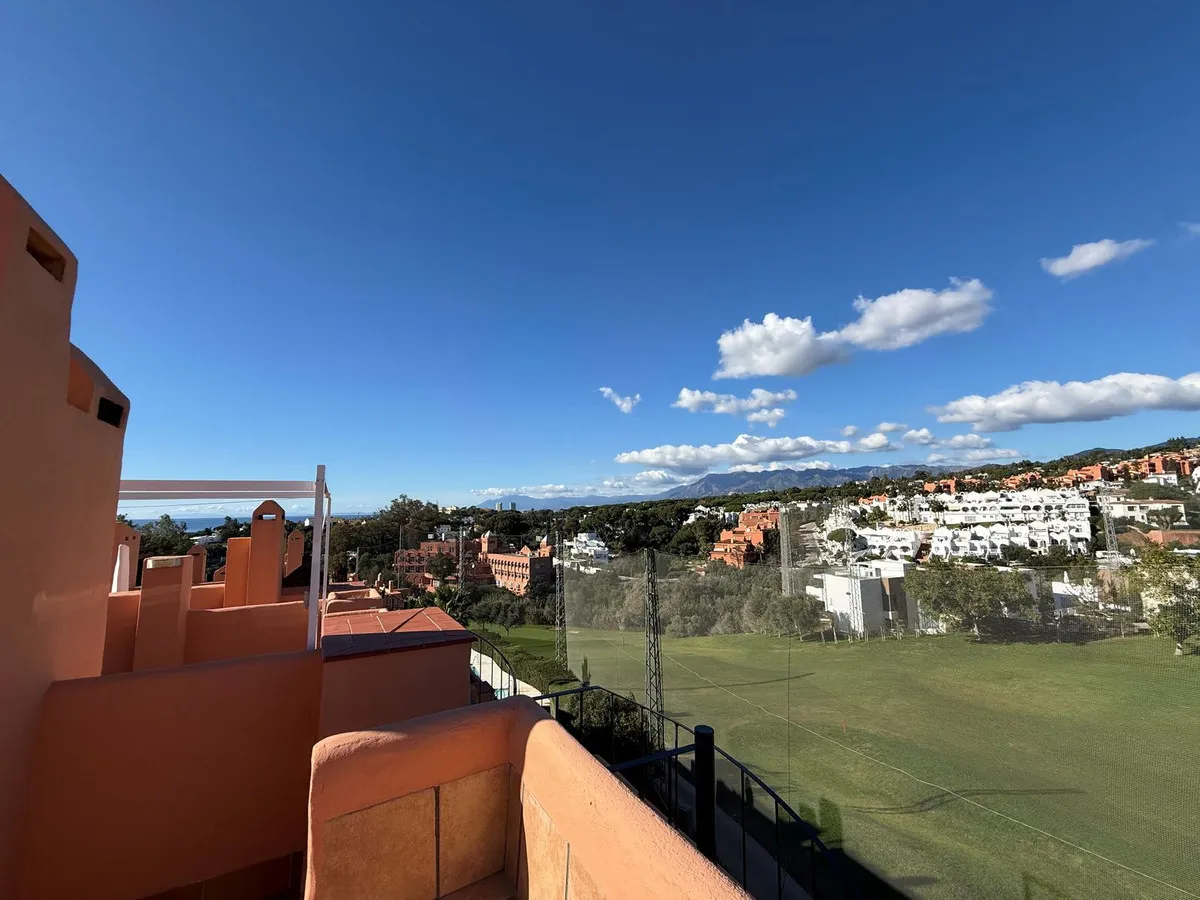 dcb32b1f-b75a-4bb3-81d8-3932211fb13b