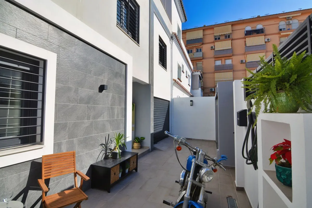 57cde662-5c8e-48ca-a08b-c9e8d92f07f6