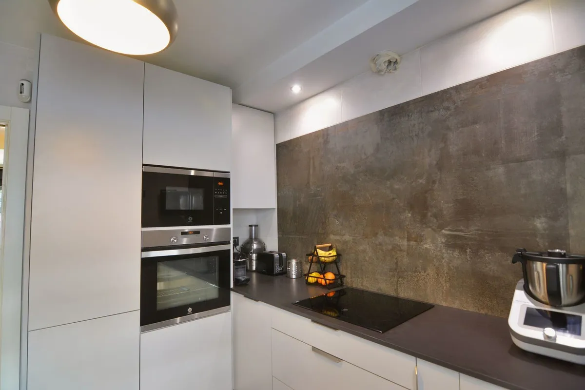 812a26de-9c7c-4106-ad48-150d1fd2117a