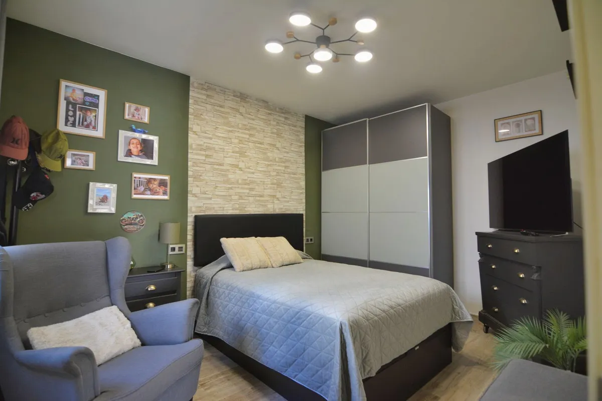 d7f5cdf0-9b9d-4b9b-8568-99348810cc69