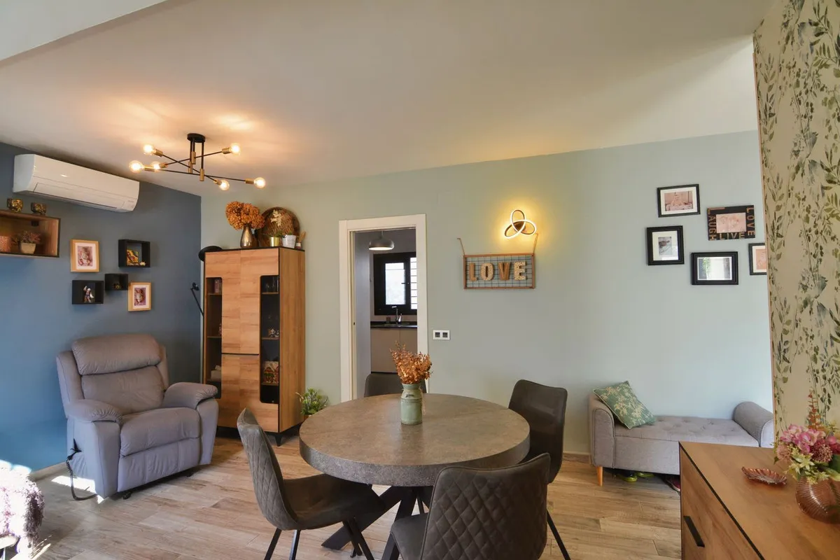 ec32ccd7-6456-410c-9553-125c8a372717