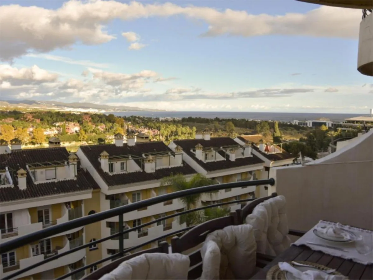 d0893375-02f2-49d8-8609-492bbb892cac