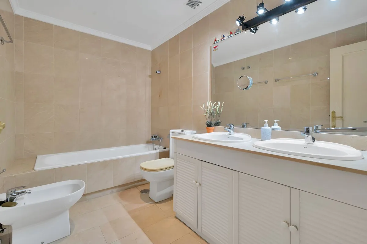 d6d67373-4b0e-4e14-a533-b1dc0640ed87