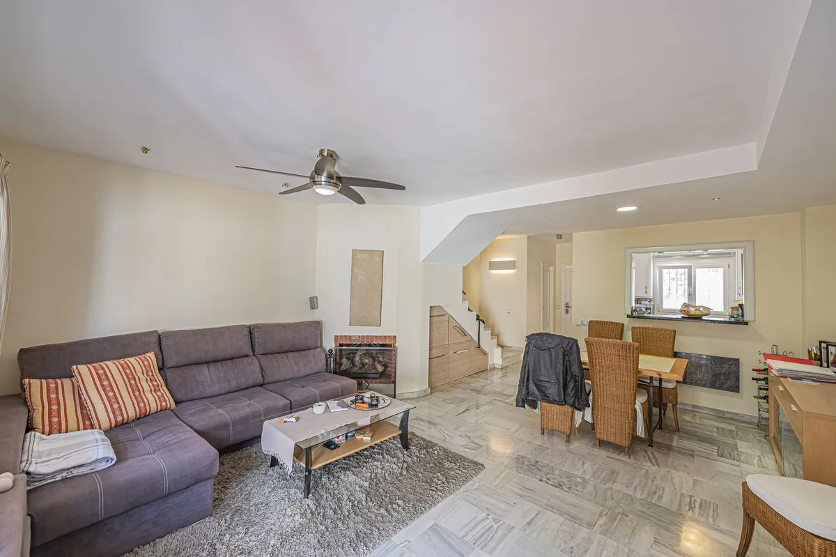 6f21ee00-a0b7-4b4f-b470-9ea174710d76