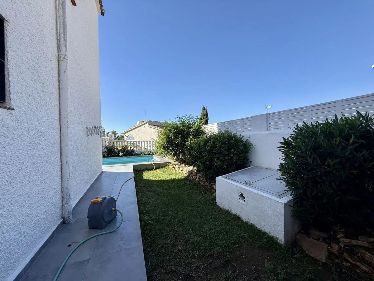 8433273e-5652-4496-91c3-1383b985a85d