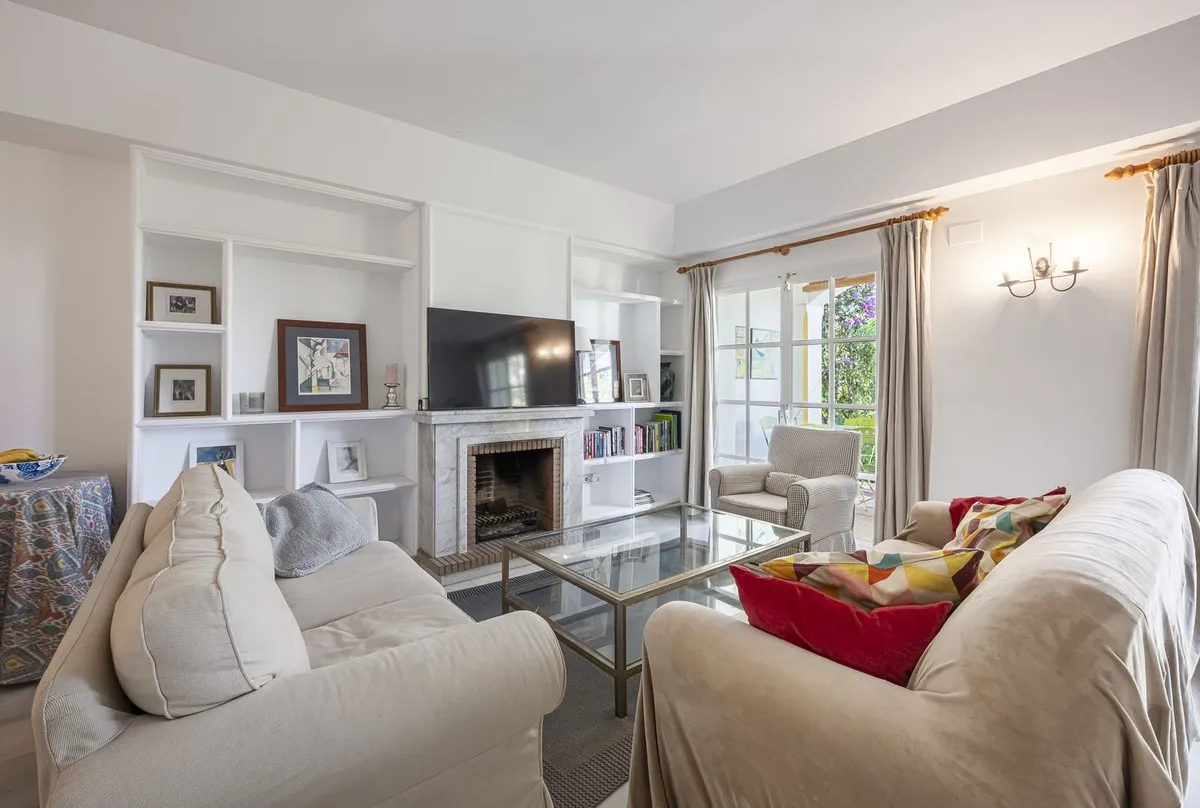 1eae1c0b-fc7f-4049-80a6-1cecdc98a8c5