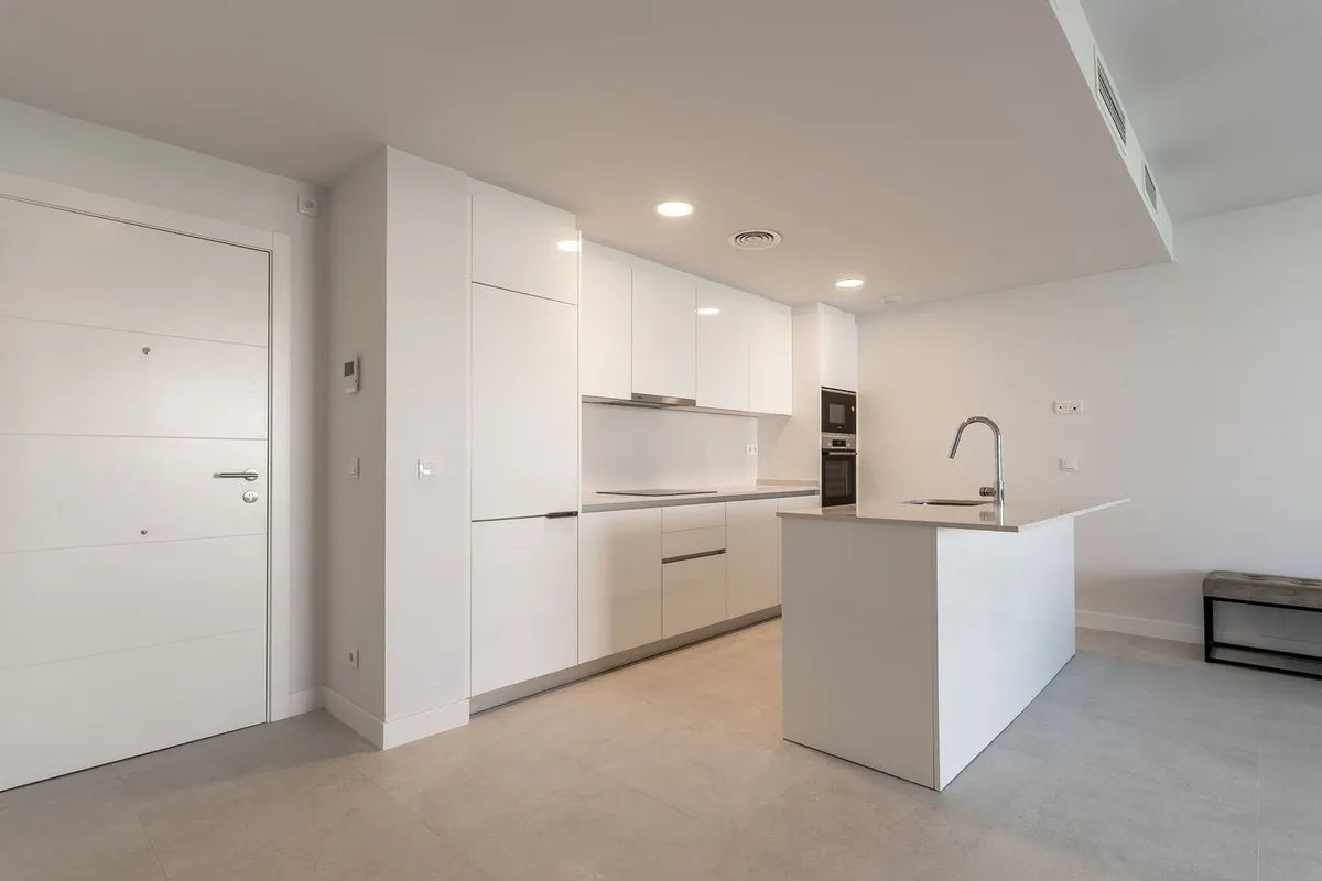 fad475ae-d4fa-4210-ac07-3951357cfd97