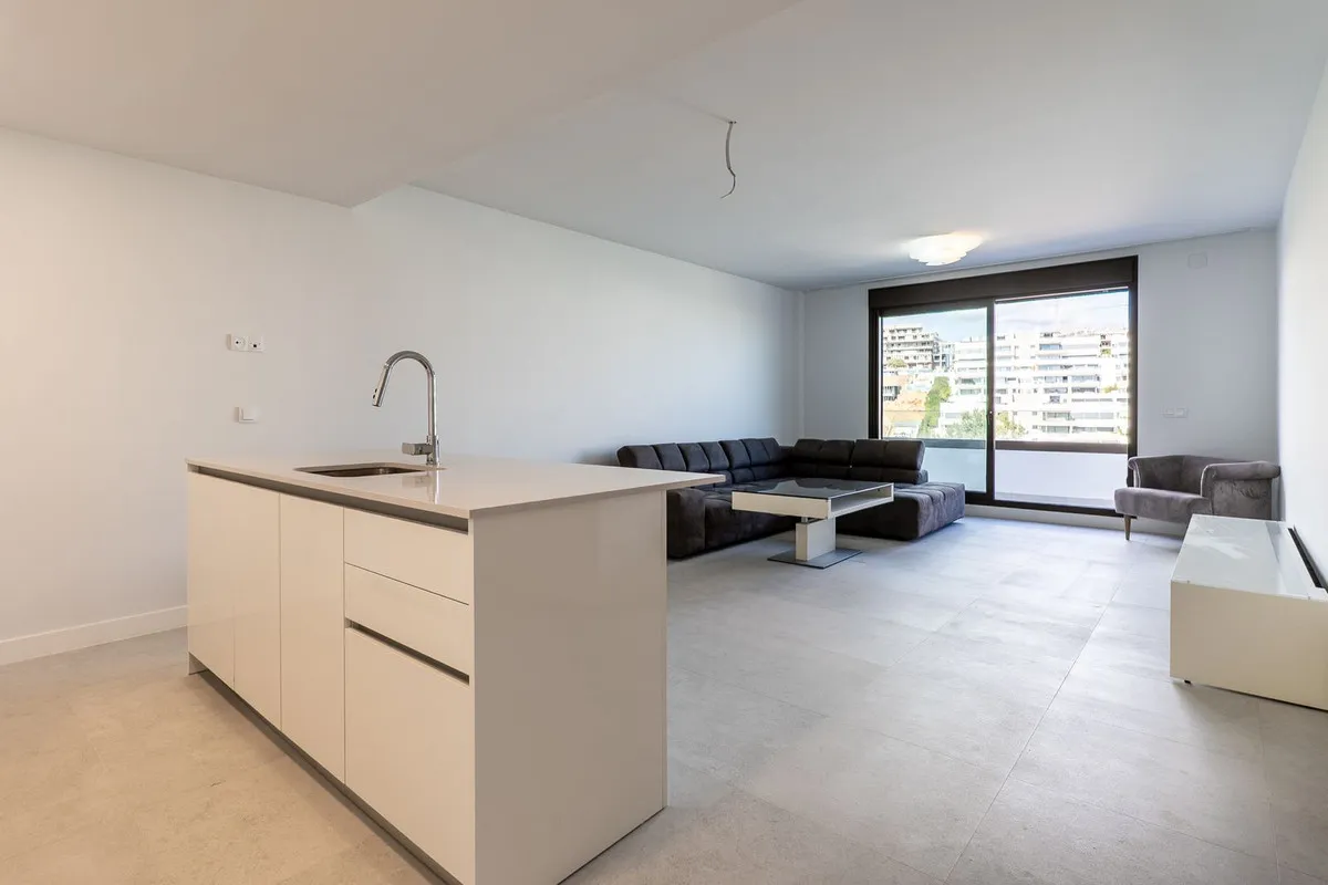 fecc7dd0-e732-4cff-bfb5-739cdc078414