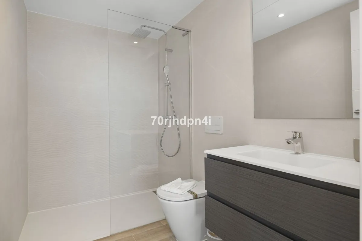 6e0d72f6-d496-4f80-9965-a2038af7851e