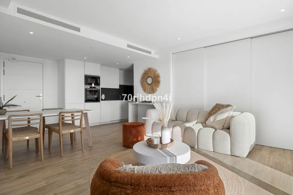 cb2fa04b-9117-40f0-b984-33ccd62eb3e5