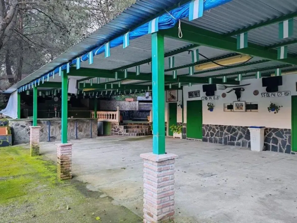 4c89ef37-cea7-4b1c-9fe6-08ba870ba7d4